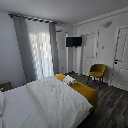 Cyprus Harbour Kro *