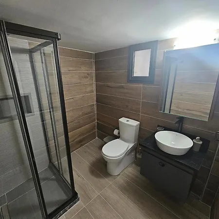 Cyprus Harbour 凯里尼亚