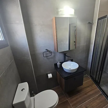 宾馆 Cyprus Harbour