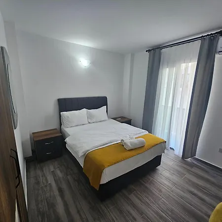 Cyprus Harbour 凯里尼亚