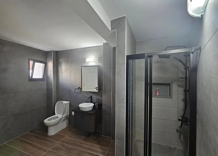 Cyprus Harbour Han/Misafirhane *