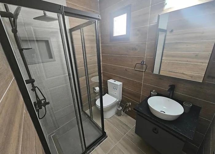 Cyprus Harbour Han/Misafirhane *