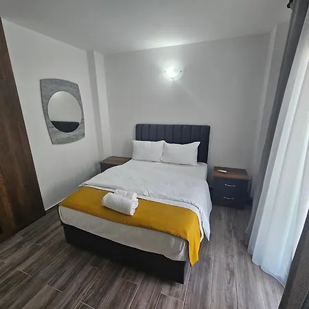 Cyprus Harbour * Kerínia